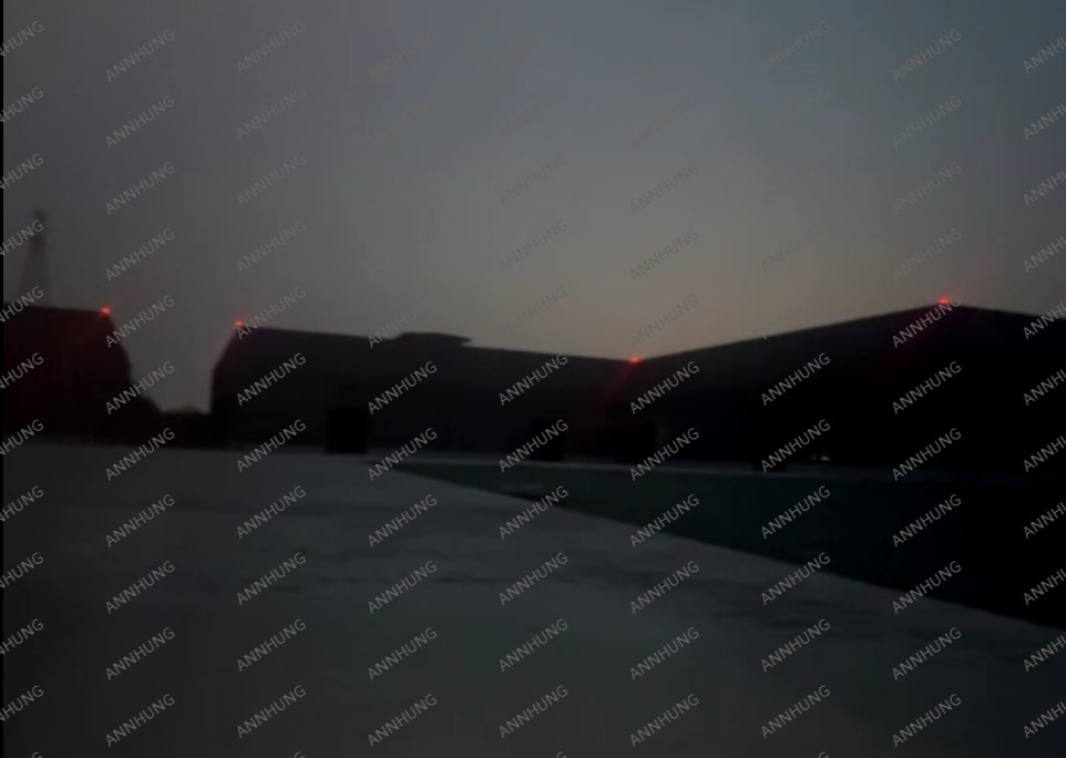 kasus perusahaan terbaru tentang Proyek basis produksi Luzhou, Lampu Penghalang Penerbangan Intensitas Rendah