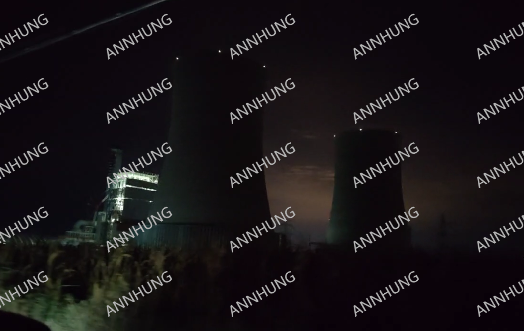 kasus perusahaan terbaru tentang Instalasi Kasus lampu hambatan penerbangan intensitas tinggi untuk cerobong asap