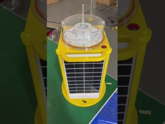 Ini Lampu Laut LED adalah lampu yang sepenuhnya mandiri.